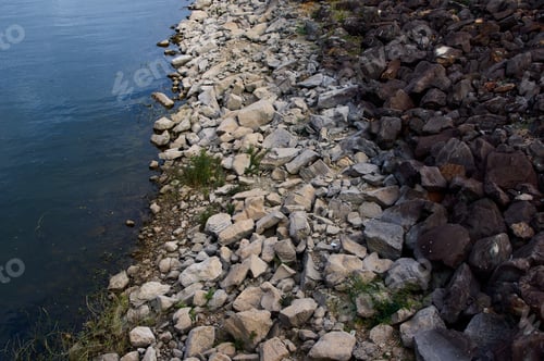 Preview: Rock and water at the sea shore
