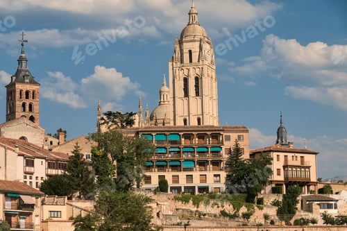 Preview: Segovia (Spain): cityscape