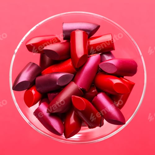 Preview: Variation color of lipstick in a glass