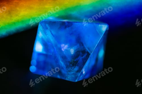 Preview: Octahedron crystal with blue prism light