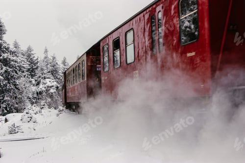 Preview: Red waggons of steam train