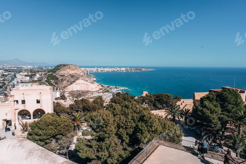 Preview: Streets of Alicante