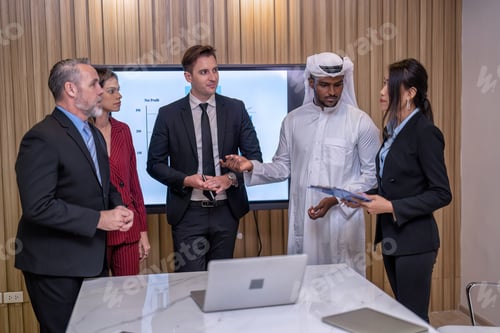 Preview: Group of business diversity people