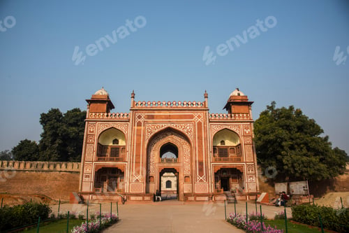 Preview: Itimad-ud-Daulah or Baby Taj in Agra, India
