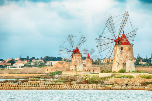 Preview: Picturesque view of popular tourist destination - Imbarcadero Storico Mothia