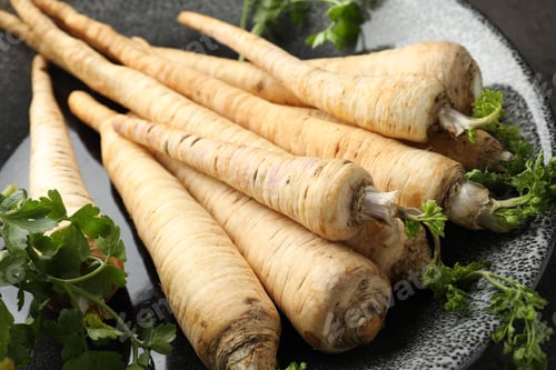 Preview: Parsley roots with leaves on table, closeup