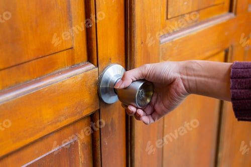 Preview: Open door lock at home