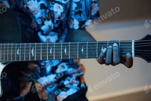 Preview: Guitarist With Guitar Playing Song