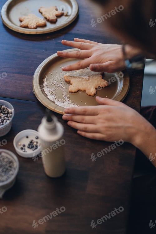 Preview: Decorating cookies for the holidays #debb_a/Christmas, #debb_a/food,