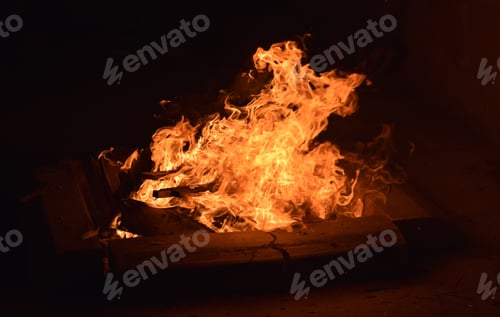 Preview: Large burning flame in campfire