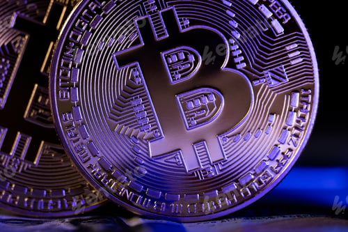 Preview: Golden coin with bitcoin symbol