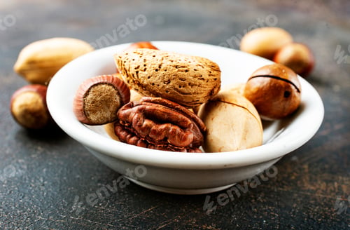 Preview: nuts