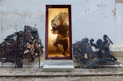 Preview: Traditional Shadow Puppet Performer in Action