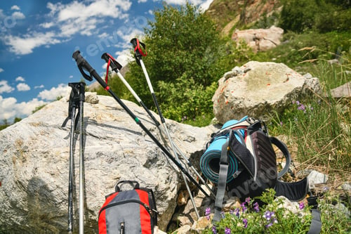 Preview: Nordic walking sticks, backpacks in the mountains