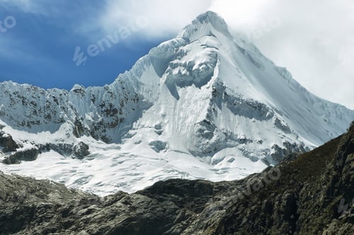 Preview: Artesonraju peak (6025m)