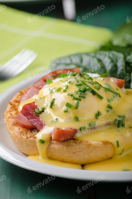Preview: Egg benedict delish food, crispy bacon
