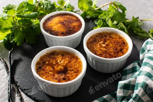Preview: Homemade creme brulee