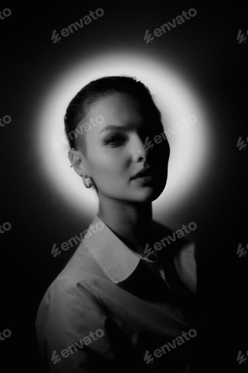 Preview: Young woman portrait on neon background