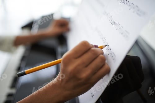Preview: Female composer
