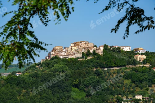 Preview: Country landscape in Abruzzo between Penne and Teramo at summer