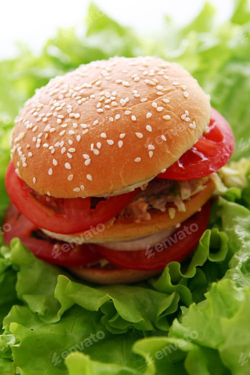 Preview: Big and tasty burger