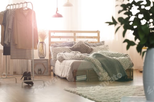 Preview: Bedroom with bed and lamps
