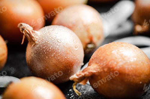 Preview: Fresh onions . On table