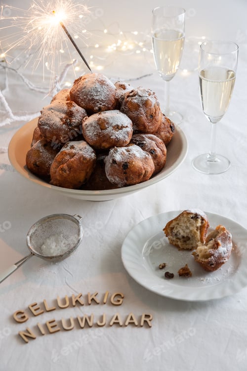 Preview: New Year's Doughnuts with Sparkler and Champagne