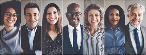 Preview: Smiling group of ethnically diverse businessmen and businesswomen