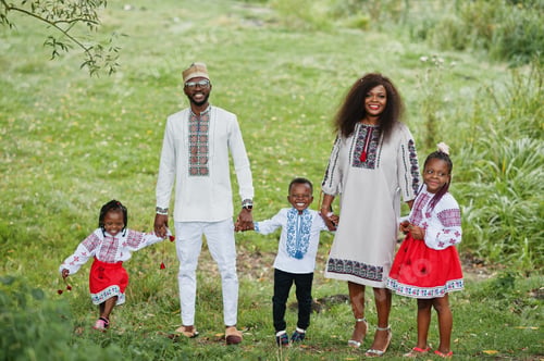 Preview: African family in traditional clothes
