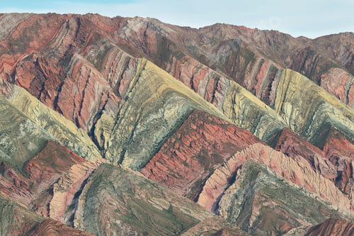 Preview: Multicolored mountain known as Serrania del Hornoca