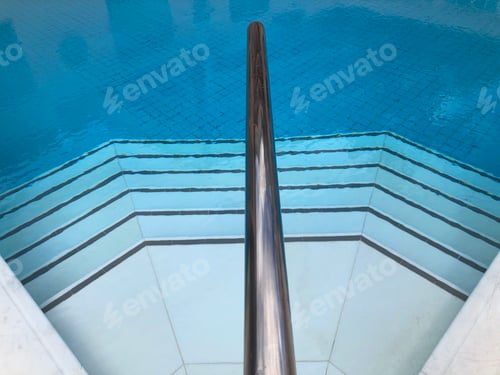 Preview: Tiled steps in to a swimming pool