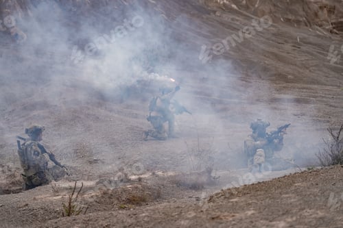 Preview: US Army Rangers with weapons