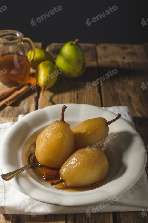 Preview: Pears glazed in tea and cinnamon