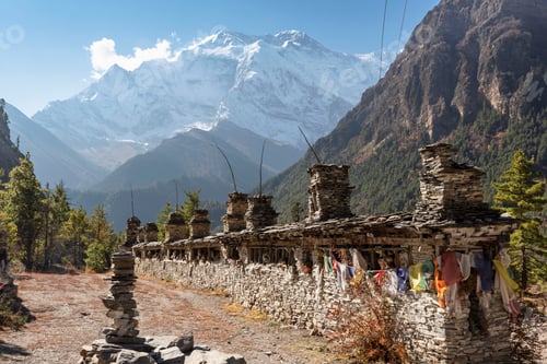Preview: Buddhist praying wall, or Mani wall, Annapurna Circuit Trek, Himalaya, Nepal, Asia
