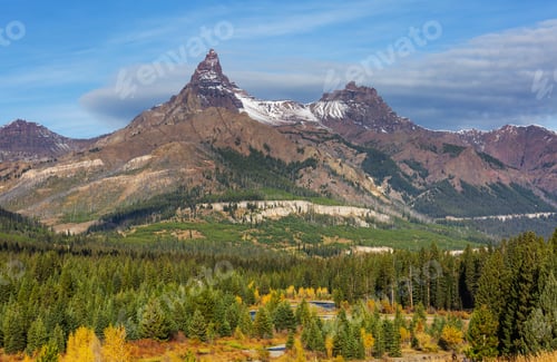 Preview: Autumn mountains