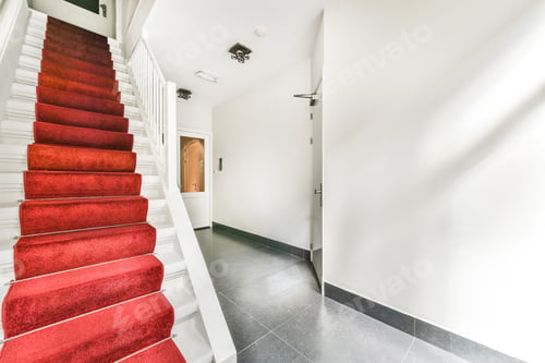 Preview: Stylish staircase hall
