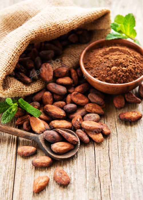 Preview: Cocoa powder and beans