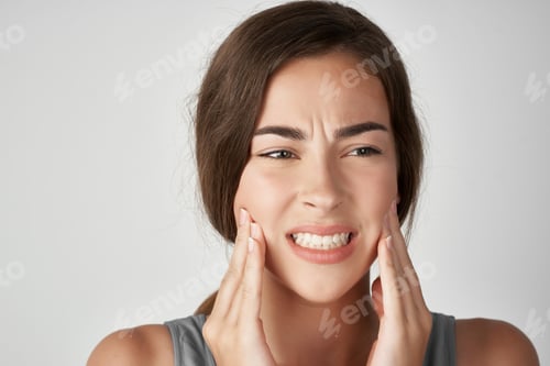 Preview: woman with toothache dentistry pain health problems
