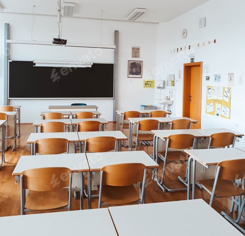 Preview: Empty school classroom.