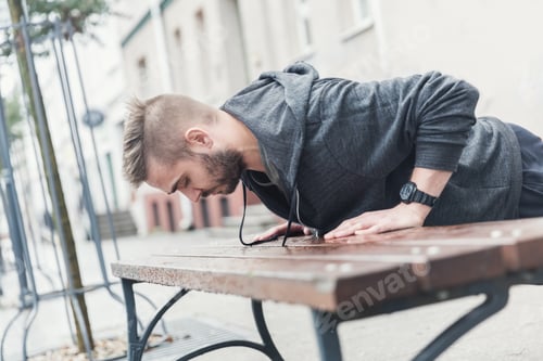 Preview: Outdoor training on a city bench.