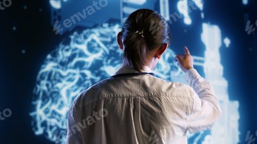 Preview: Computer operator develops AI network