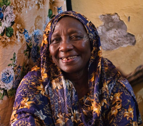 Preview: Old african woman posing