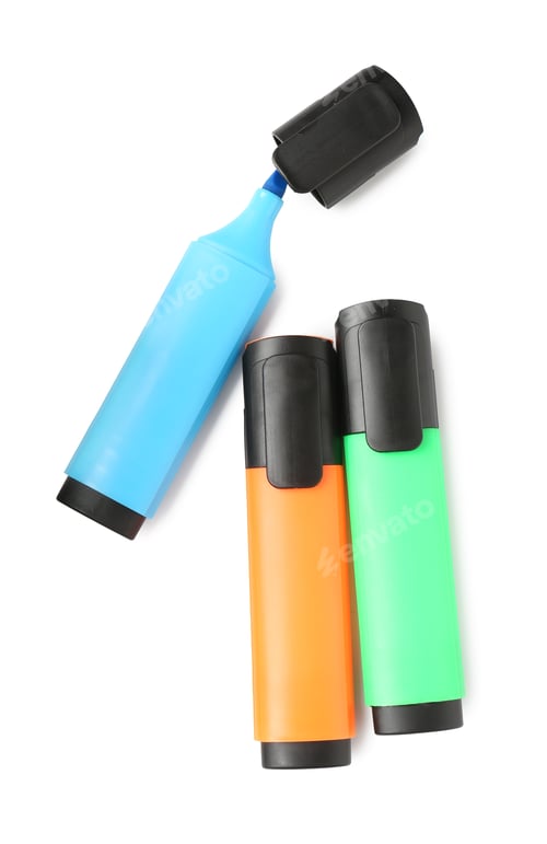 Preview: Bright highlighters isolated on white, top view
