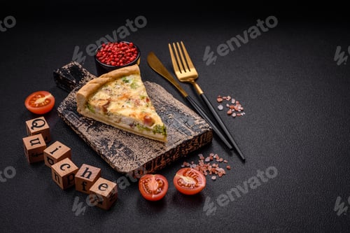 Preview: Delicious quiche with broccoli, cheese, chicken, spices and herbs