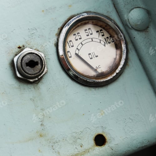 Preview: Closeup shot of the frontal part of a ship in the sea