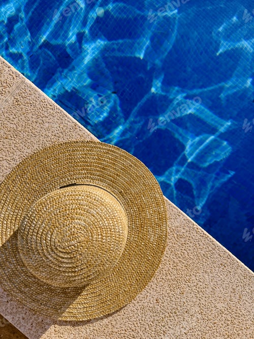 Preview: Minimalistic pool vibes