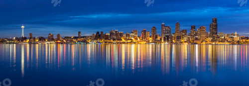 Preview: USA, Washington State, Puget Sound and skyline of Seattle with Space Needle at blue hour