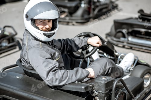 Preview: Man in go-kart on the track