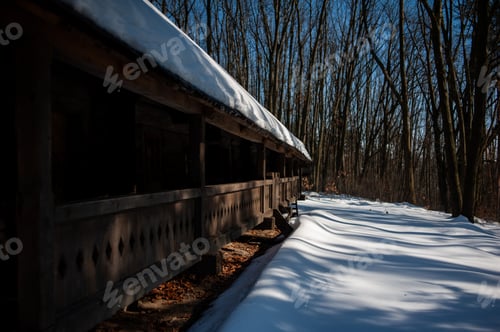 Preview: Old wooden house.